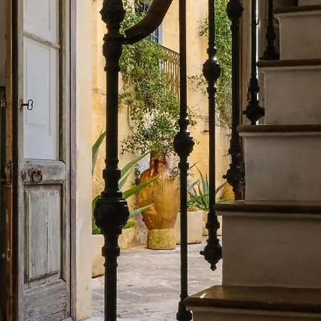 Guest house Palazzo Daniele, A Member Of Design 3*